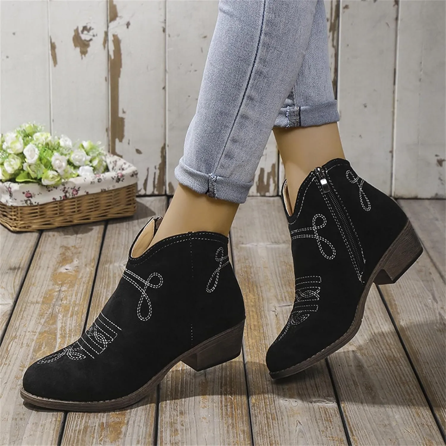 Cowboy Boots for Women Low Heel with Side Zippers Western Durable Cowgirl Boots Comfortable Women's Ankle Boots Booties