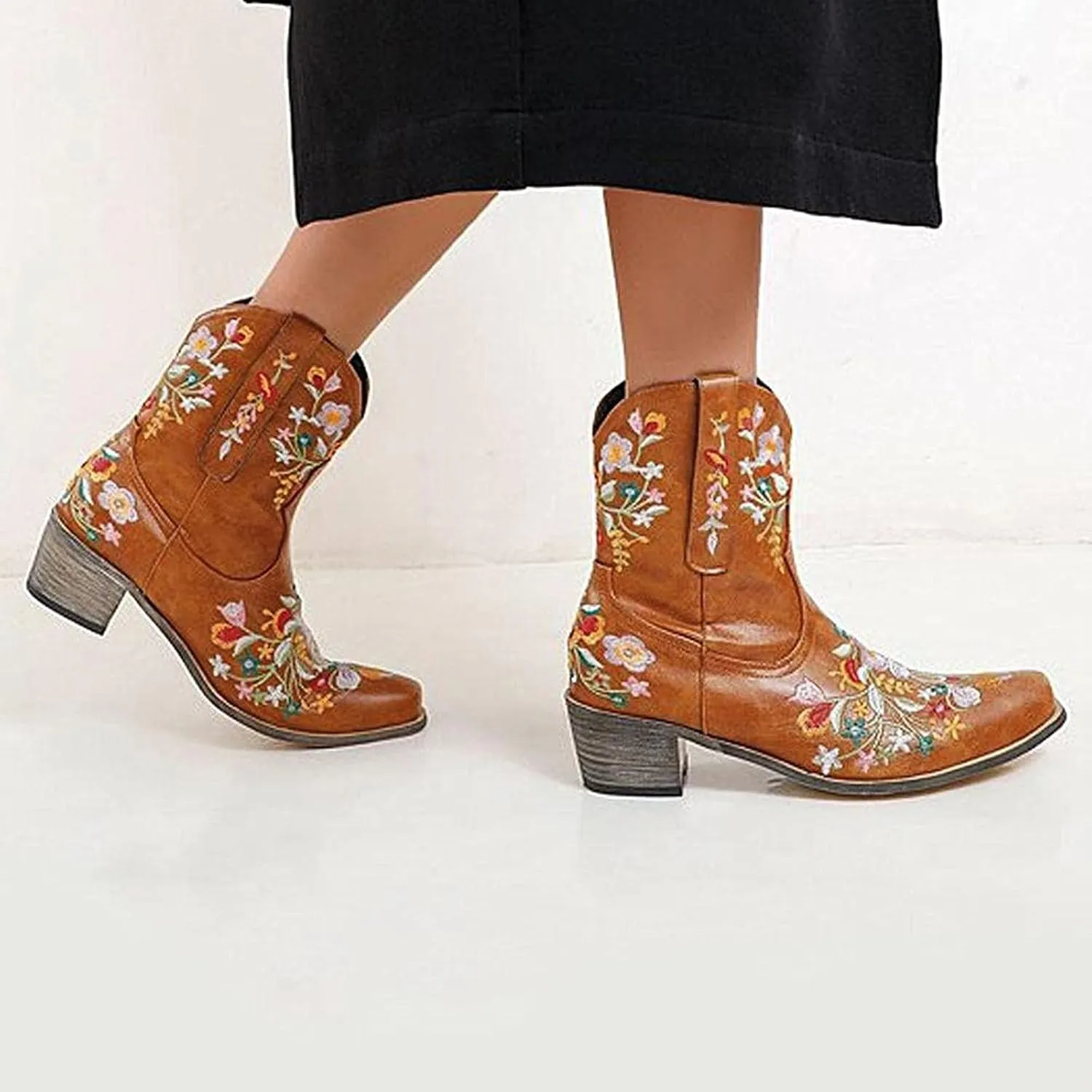 Cowboy Boots for Women Western Cowgirl Boots Fashion Stitched Flower Embroidered Chunky Heels Pointed Toe Pull on
