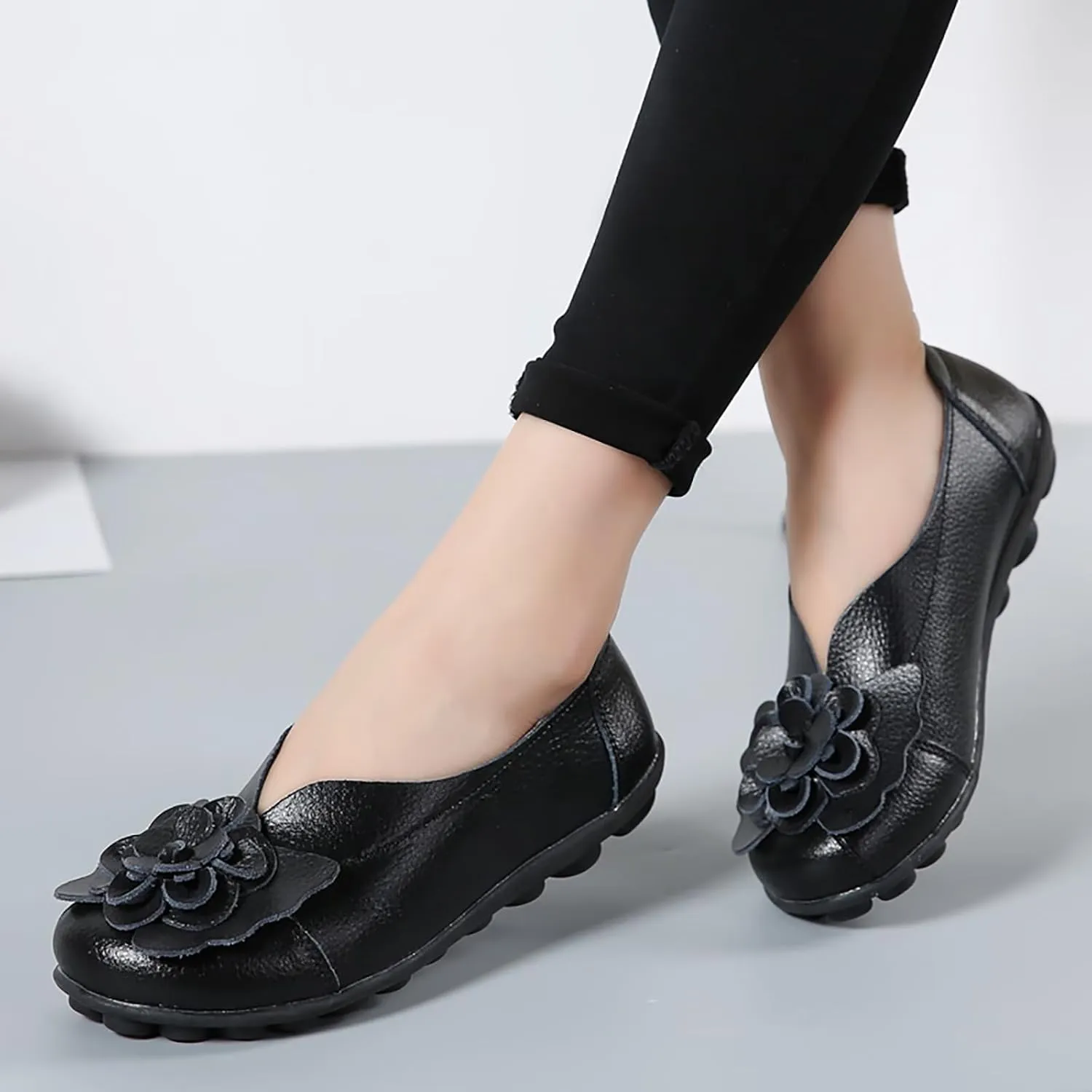 Slip On Loafers for Women Comfortable Walking Work Flats Shoes Soft Cushion Leather Loafers Cute Bow Flower Flat Driving Shoes Indoor Outdoor for Summer